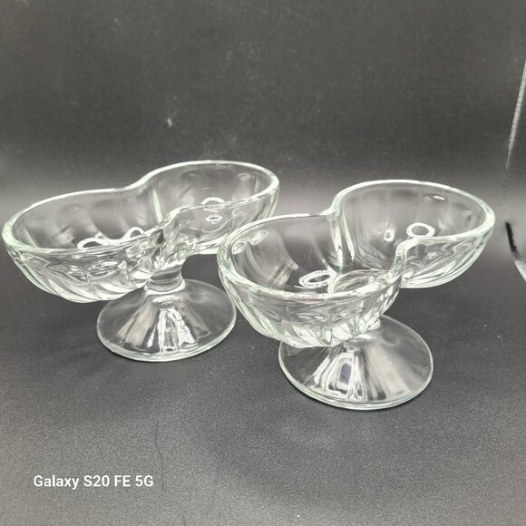 Vintage Pair of Libbey Ribbed Double Scoop Dessert Ice Cream Pedestal Bowls - Picture 1 of 10
